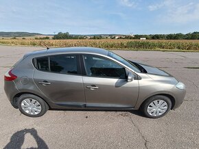 Renault Megane 1.5 dci - 4