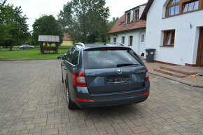 PRODÁM ŠKODA OCTAVIA 2.0TDI DSG STYLE KOMBI 150PS - 4