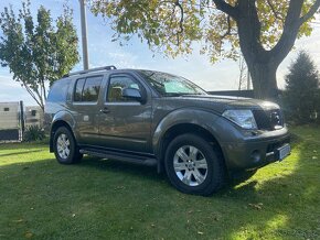 Nissan Pathfinder 2.5 DCI 128kw- aut., 7.míst, plná výbava - 4