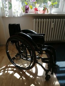 Invalidní aktivní vozík INNUOVO - 4