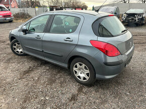 Peugeot 308 1,6HDI 66KW 9HX prodám díly z vozu - 4