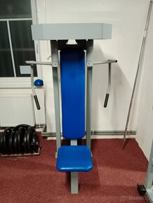 Leg press,  Gluteus , Peck Deck - 4