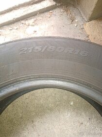 Prodám letní pneu 215/60R16 - 4