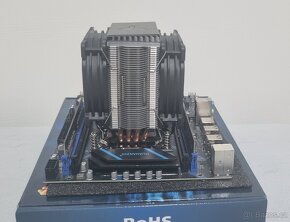 Xeon E5-2667 V4 - 4