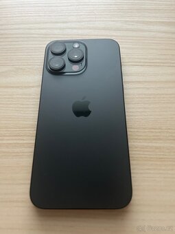 Apple iPhone 15 Pro Max 256GB, černý titan - 4