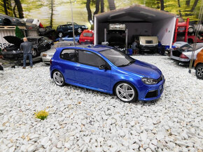 model auta VW Golf 6R modrý Otto mobile 1:18 - 4