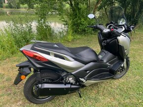 YAMAHA X-MAX 300 - 4