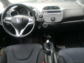 Honda Jazz 1.2, 66kw,r. vyr 2009 - 4