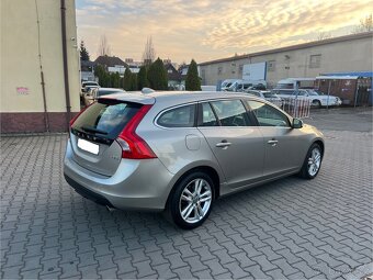 Volvo V60 2.4 D5 Summum, 151Kw, servis, dovoz - 4