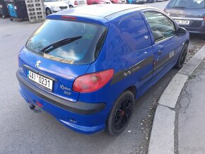 prodám Peugeot 206 van r.v. 2004 1.1i 44kw, kosmetika, volat - 4