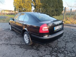 Škoda Octavia II 1.6 benzín - 4