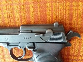 Walther P-38 - 4