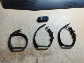 Xiaomi Mi Band náhradní náramek řemínek s kovovým zapínání - 4