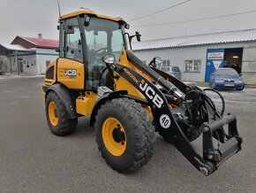 JCB 409 T5 - 4