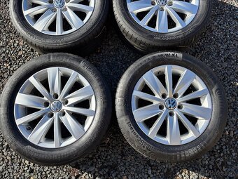 Alu orig letni sada Volkswagen 5x112 7J ET45 215/55 R16 DC - 4