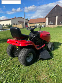 Zahradní traktor Jonsered , Husqvarna - 4