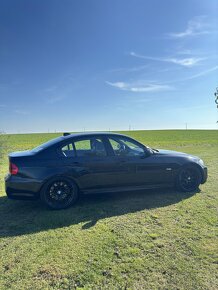 BMW E90 330i M PAKET - 4