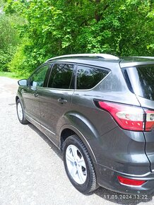 Ford Kuga Vignale 4x4 1.5 Ecoboost 129 kw - 4