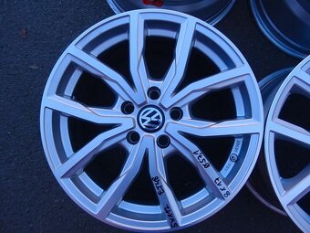 Alu disky na Škoda,Volkswagen, 17", 5x112, ET 48, šířka 8J - 4