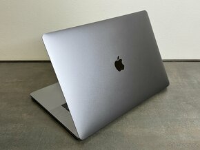 Macbook Pro 15" 2018 SG i7 / 512GB / 16GB - 4