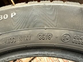 Prodám zimní pneu Continental  225/55 R17 - 4