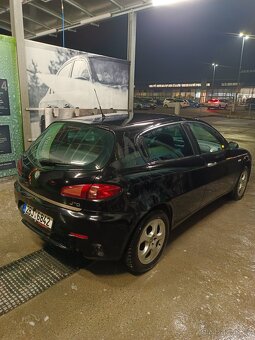 Alfa Romeo 147 - 4