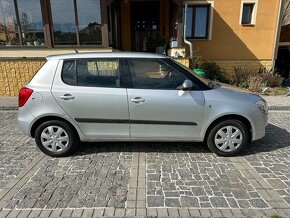 ŠKODA FABIA II 2007 1.4i 16v AMBIENTE - 4