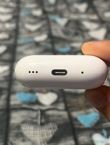 Apple AirPods 2.generace (USB-C) - 4