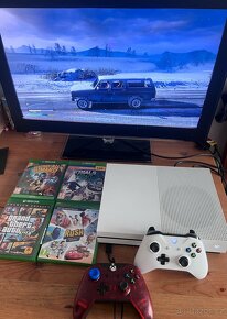 Xbox One S 1TB 4K HDR + dva ovladače a hry - 4