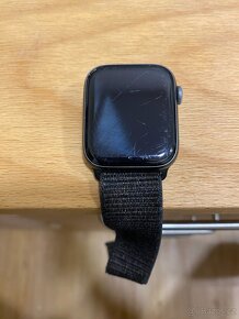 Apple Watch 4 - 4