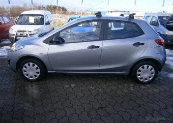 Mazda 2 1.3i klima,2x kola benzín manuál 55 kw - 4