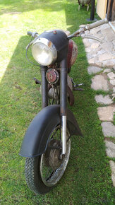 JAWA 250, 353, kývačka - 4