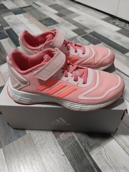 Dívčí boty Adidas 36 2/3 sálové - 4