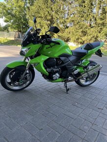 Kawasaki Z1000 - 4