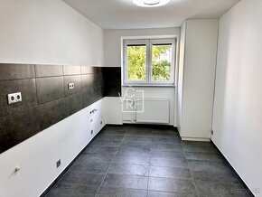 Prodej bytu 3+1 72 m² Jungmannova, Pardubice - Zelené Předmě - 4