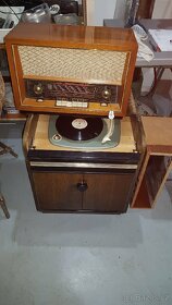 Gramofon rok 1958 - 4