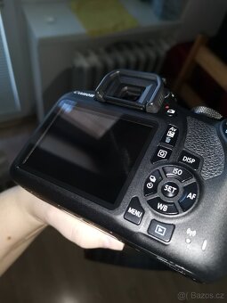 Canon EOS 2000D - 4