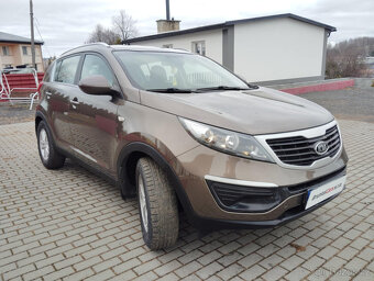 Kia Sportage 2,0 CRDI- 100kW -2011 - 4