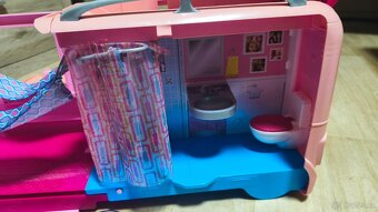 BARBIE KARAVAN - 4