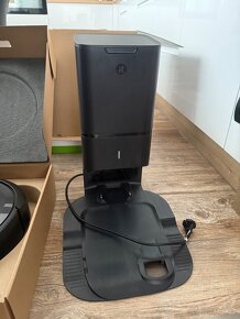 PRODÁM iRobot Roomba i7+ - 4