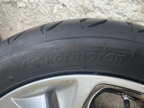 Alu kola Hyundai 5x120 R17 s letním obutím - 4