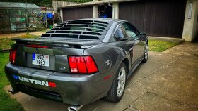 Ford Mustang 2004 - 4