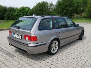 BMW E39 TOUR 528i MANUAL r.1998 naj.261tkm SERVIS, HUDBA - 4