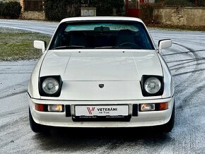 Porsche 924S - 4