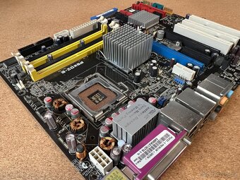 ASUS P5WD2-E - 4