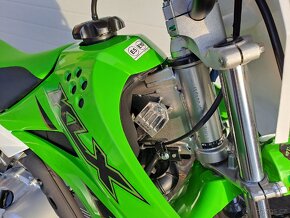 Kawasaki KLX110 poloautomat - 4