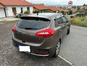 Prodám Kia Cee'd1.6 GDI EXCLUSIVE,jen 69 721 km, TOP STAV - 4