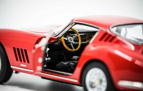 CMC Ferrari 275 GTB/C 1966 1:18 - 4