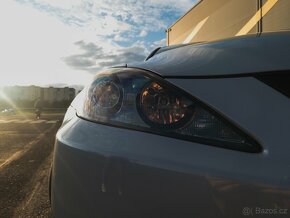 Lexus is 220 d - 4