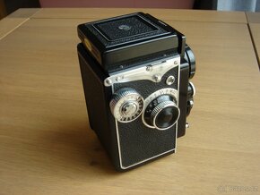 YASHICA-D - 4